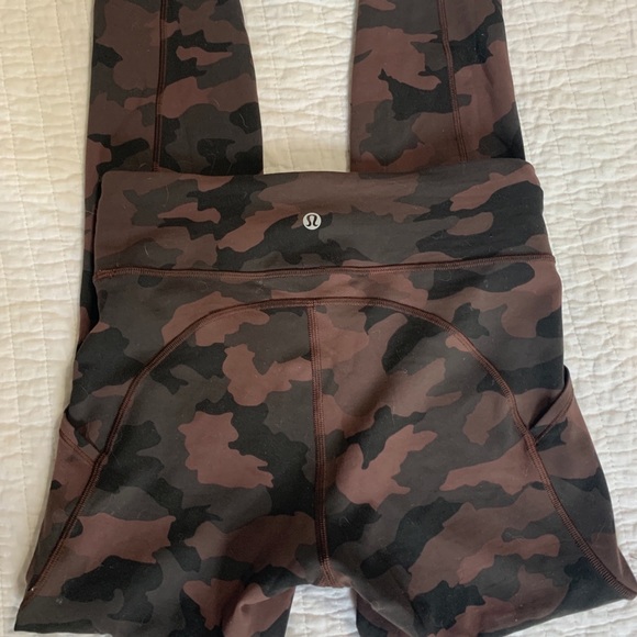 Lululemon leggings - Picture 1 of 2